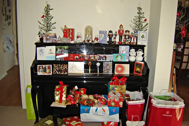 Праздники 2011