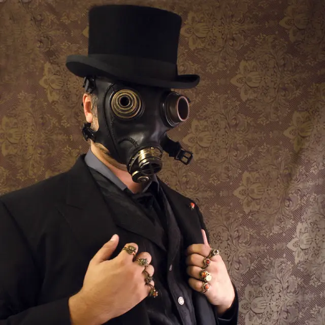 Дизайнер ювелирных украшений Daniel Proulx Autoportrait Steampunk