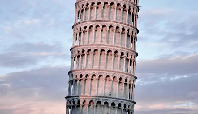 Архитектура Leaningtowerofpisa