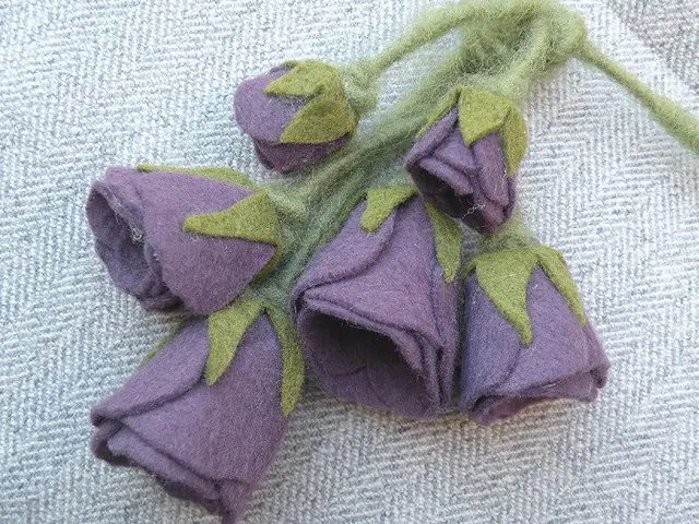 Борса Тильда в Tweed Con Fiore