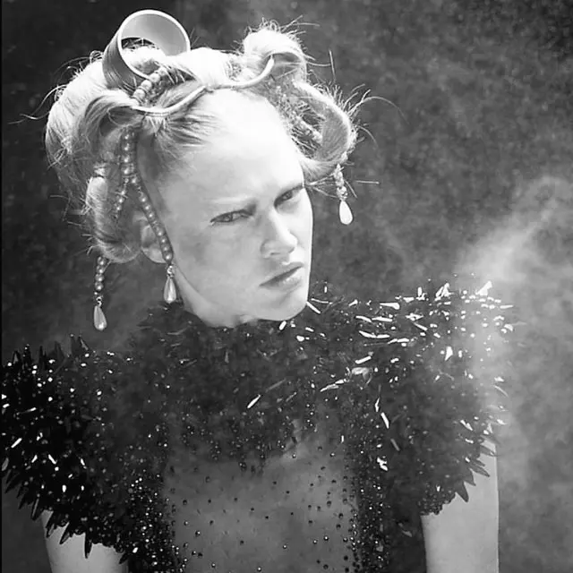 #Couture by @onauratoutvu photos @isshogai #