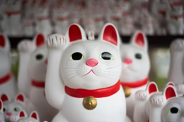Фигурка кошки