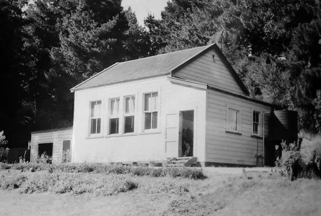 1953 Школа Патока, первая школа Гэри, давно заменена более современным зданием. У нас был единственный учитель, покрывающий грунтовку 1 на л