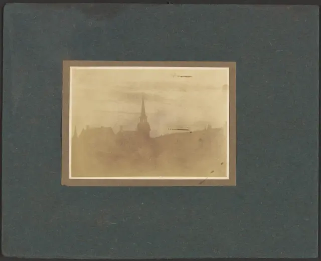 Dusky Cityscape — Луи Флекенштейн