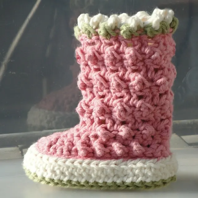 Raindrop Boots Crochet Pattern для детей