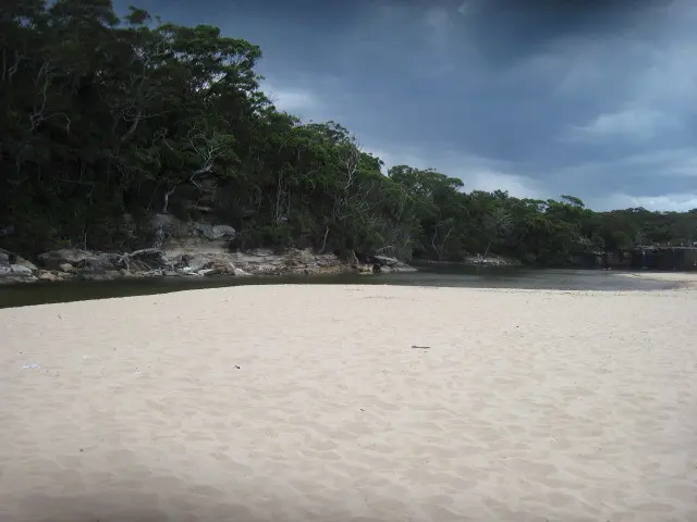Пляжи Wattamolla Beach Travel Tribes
