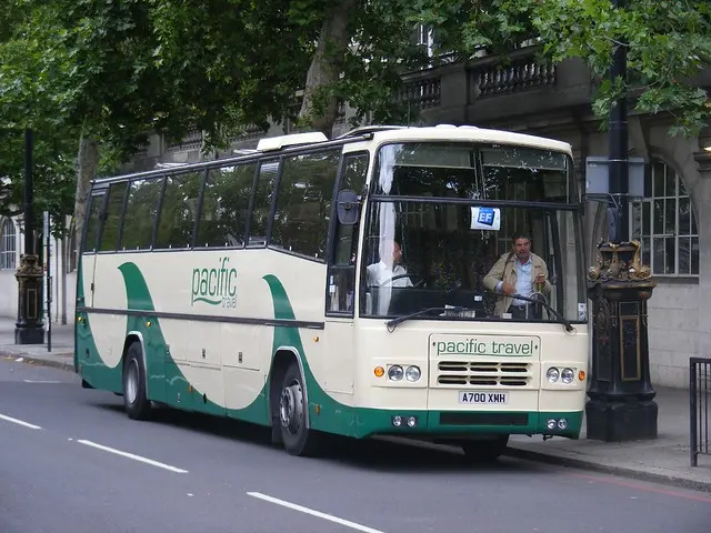 PLAXTON Paramount bodied VOLVO B10M, Pacific Travel, Benfleet. A700XMH