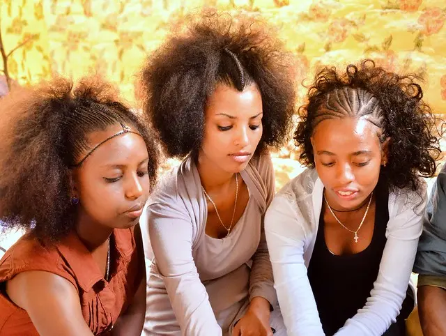 Прически Tigray