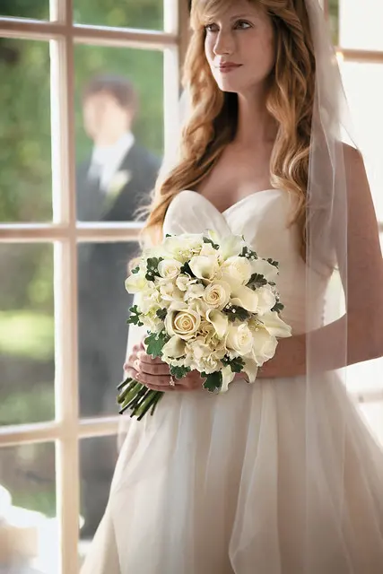 Рука — привязанный Bridal Bouquet