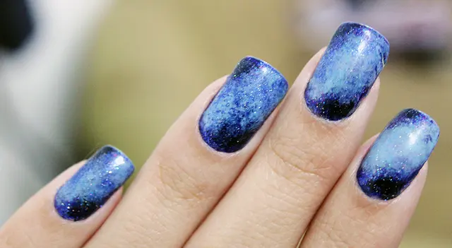 Оригинальное название: Galaxies nail art