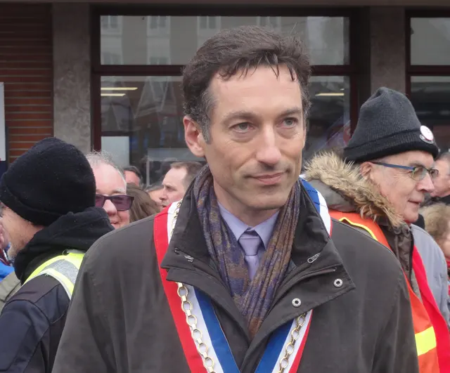 Douai - Manifestation contre la suppression des dessertes TGV en gare de Douai le 2 mars 2019 (10)