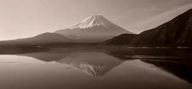 Фотографы расширяют горизонты на конкурсе цифровой фотографии армии 2010 года 110311