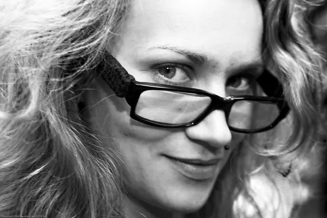 Агата Олек / Центр искусств Дамбо: Фестиваль искусств под мостом 2009 / 20090926.10D.54812.P1.C23.BW / SML