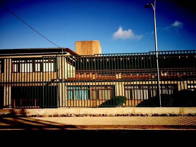 CEE Hermano Pedro. Rubén Henríquez, 1973-1976. Barrio San Pío X, Santa Cruz de #Tenerife. #arquitectura #architecture #city #ciudad #lgasct