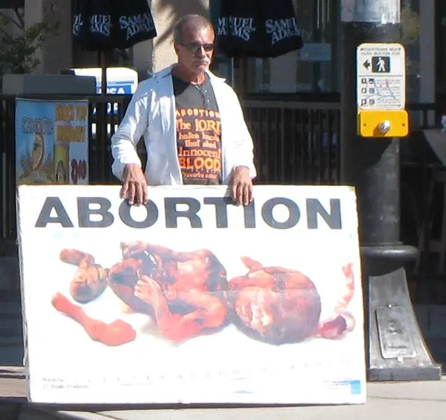 Исполнитель: Fetus & Moron