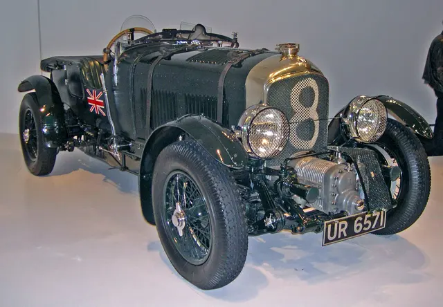 1929 Бентли спереди 34 справа