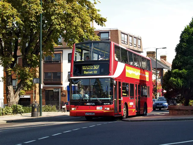 Arriva London North bus DLP100 (LF52 URE), 20 сентября 2008