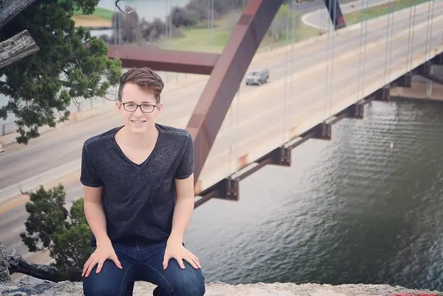 Фотосессия на скале. #austin #austintx #фотограф #мост #архитектура #природа #поход #исследование