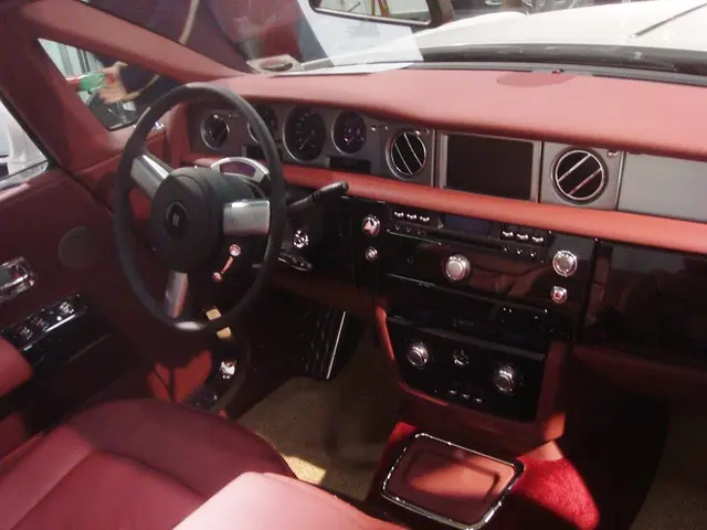Rolls-Royce Phantom Drophead Coupe Интерьер