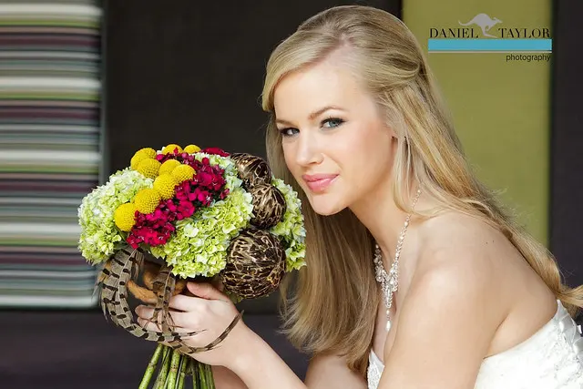 Bridal Bouquet - HotHouse Design Studio в Бирмингеме, AL; www.danieltaylorphoto.com