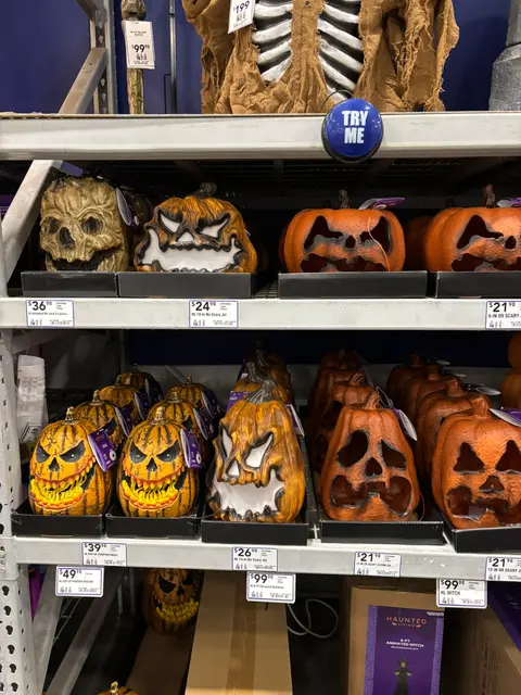Lowe's, Valdosta, Хэллоуин 5 2025
