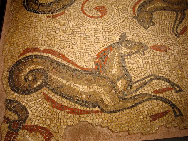 Оригинальное название: Roman Baths, Bath - Sea Horse Mosaic.jpg