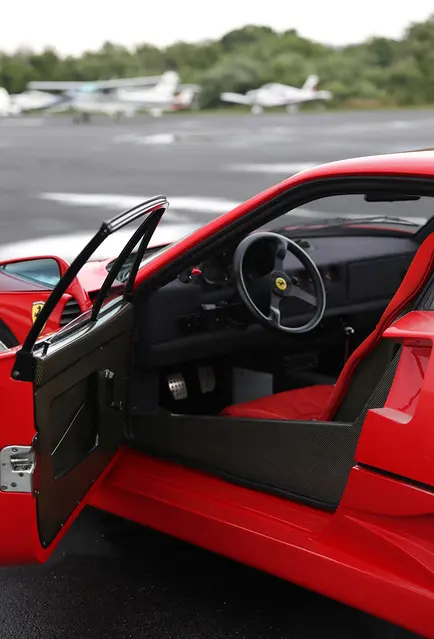 Интерьер F40