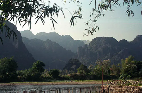 Лаосский пейзаж в Vang Vieng