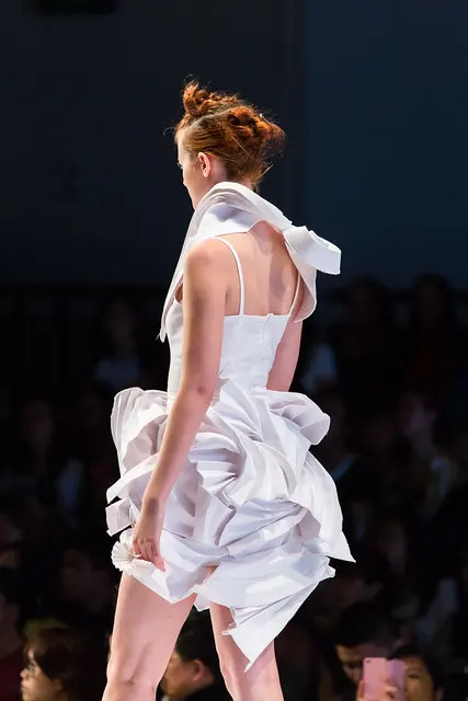 黃倩汶 WONG Sin Man, Kitty: Unfolding: Look 1 / PolyU Fashion Show 2013 / SML.20130626.6D.17098