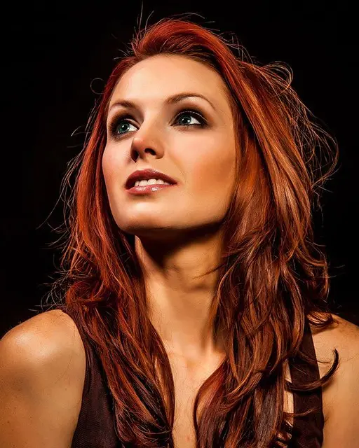 #ginger #gingerhair #redhead #stunningwoman #hair #ravishing #vegan #healthyliving #gorgeous #beauty #makeup #hair #lipstick #tanned #olives