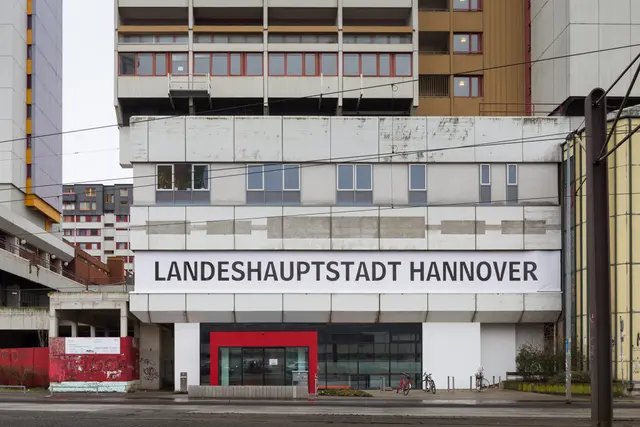 Ihme — комплекс отделки Zentrum Spinnereistrasse 3 фасад здания Linden — Mitte Hannover Germany
