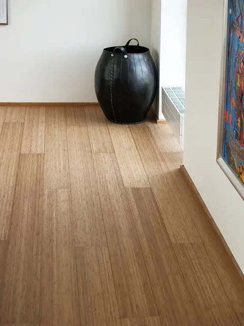 bbb low — стоимость жилья, отделка интерьера, бамбуковый пол. tegnestuen vandkunsten 2004-2008