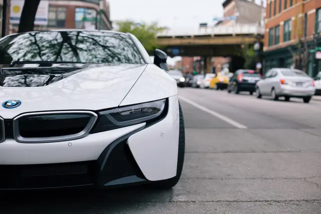 Автомобиль BMW