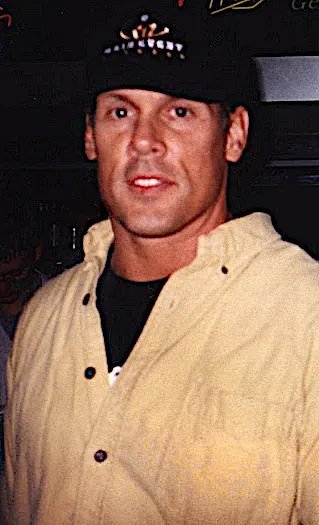 Стинг без макияжа 1998