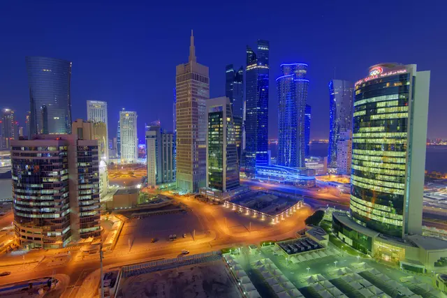 Современные здания в Западном заливе от Dareen Tower