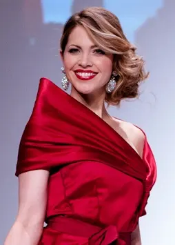 Паскаль Хаттон в костюме Пола Харди 2 - Heart and Stroke Foundation - Показ знаменитостей Heart Truth - Red Dress - Red Gown - Thursday