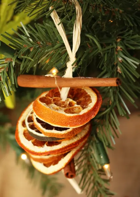 CHRISTMAS DECORATIONS-HILL HOUSE