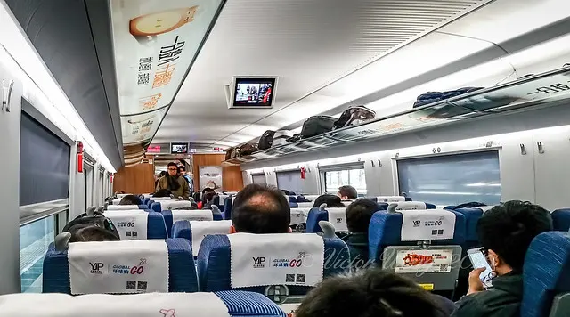 Современный дизайн интерьера кабины China High — Speed Rail