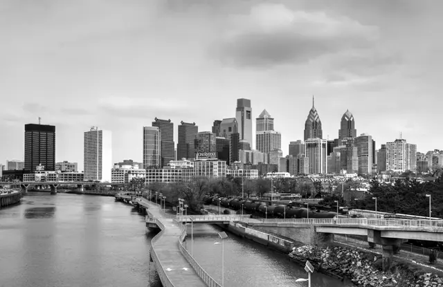 Philadelphia cityscape BW 20150328