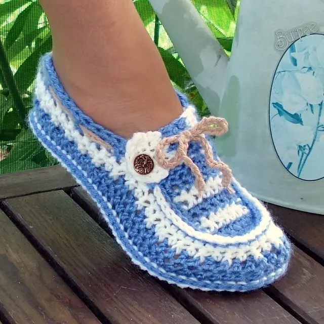 Исполнитель: Adult Button Loafers Crochet Pattern