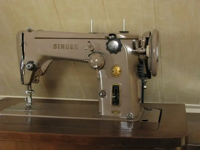 Швейная машина Singer 306K