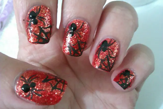 Оригинальное название: Easy Spider Nail Tutorial in Orange and Black
