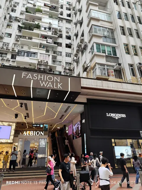 HK CWB ⁇ Causeway Bay ⁇ Great George Street Fashion Walk Апрель 2026 N13P 03